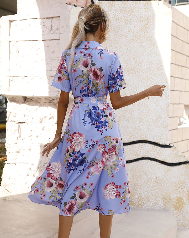 Waist-cinching single-breasted printed short-sleeved dress