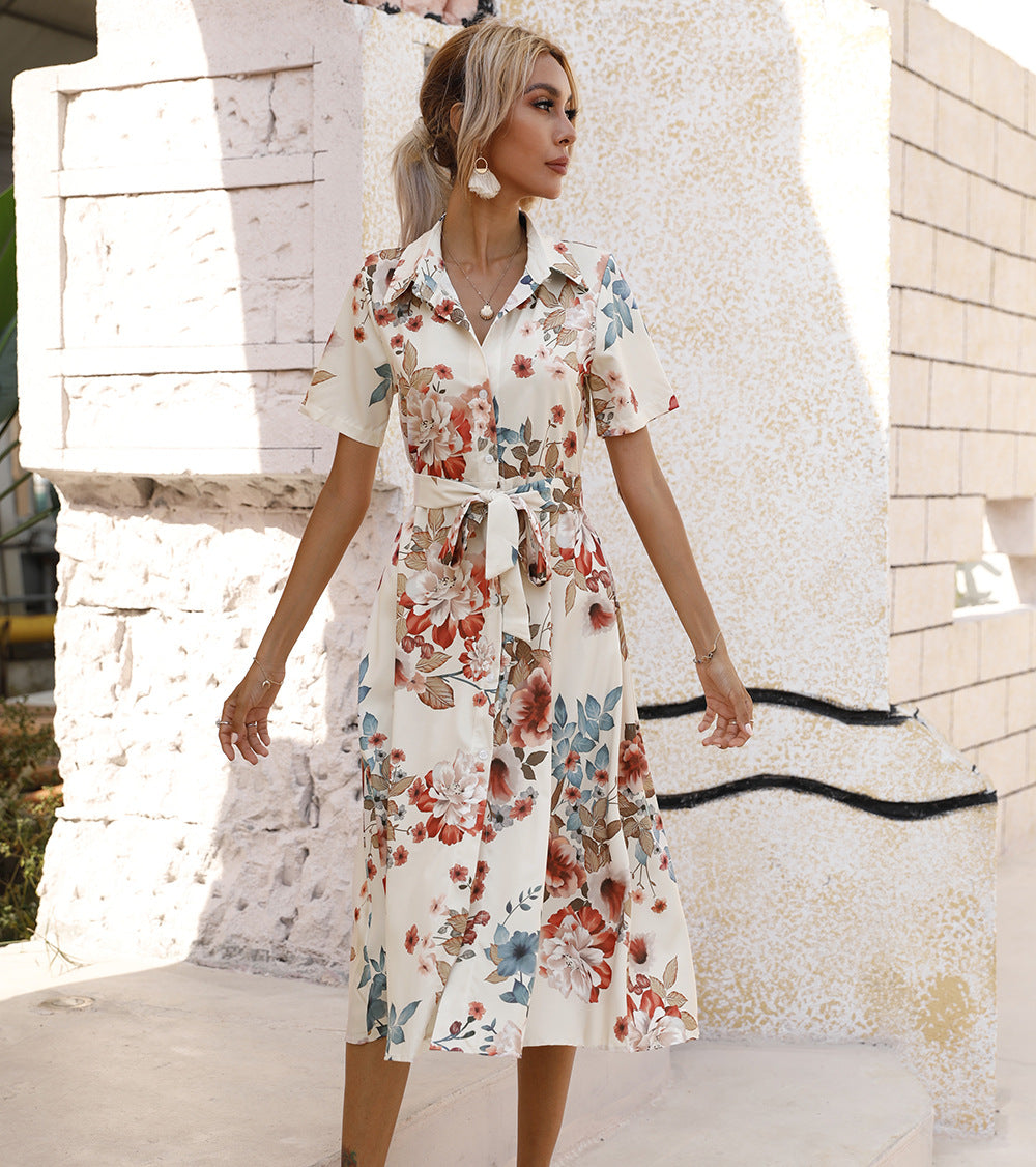Waist-cinching single-breasted printed short-sleeved dress