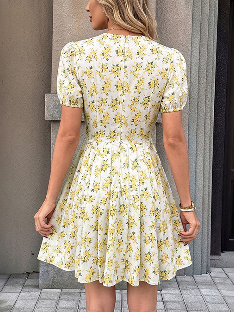 V-neck puff sleeve fitted waist floral dress