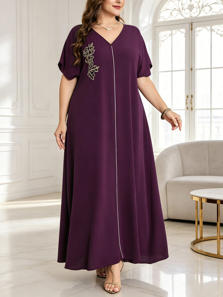 Plus-size V-neck dress with leaf embroidery