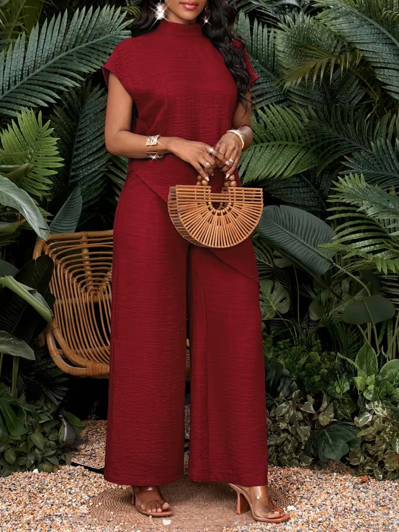 Solid-color asymmetric hem top