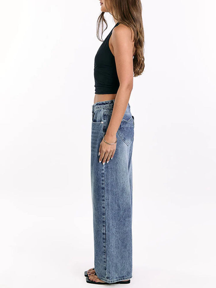Retro heart-shaped back pocket loose jeans
