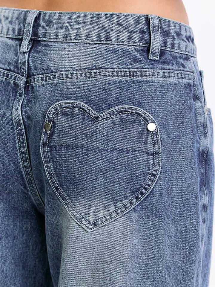 Retro heart-shaped back pocket loose jeans