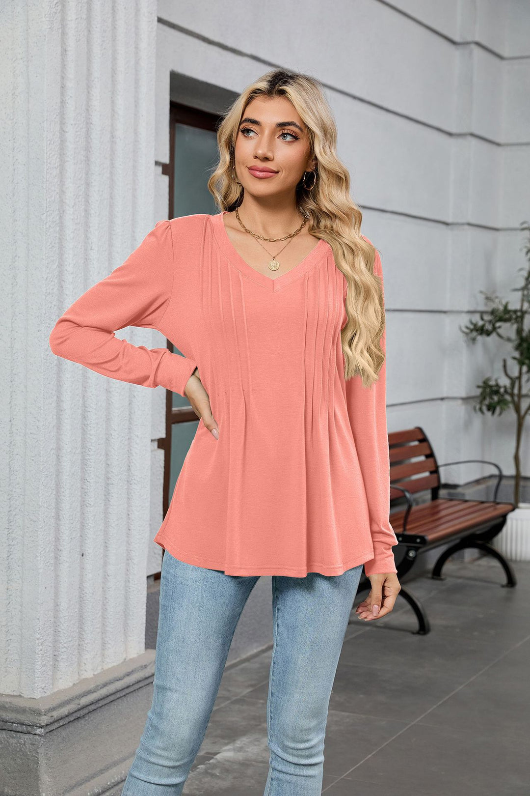 V-neck loose long-sleeved T-shirt top