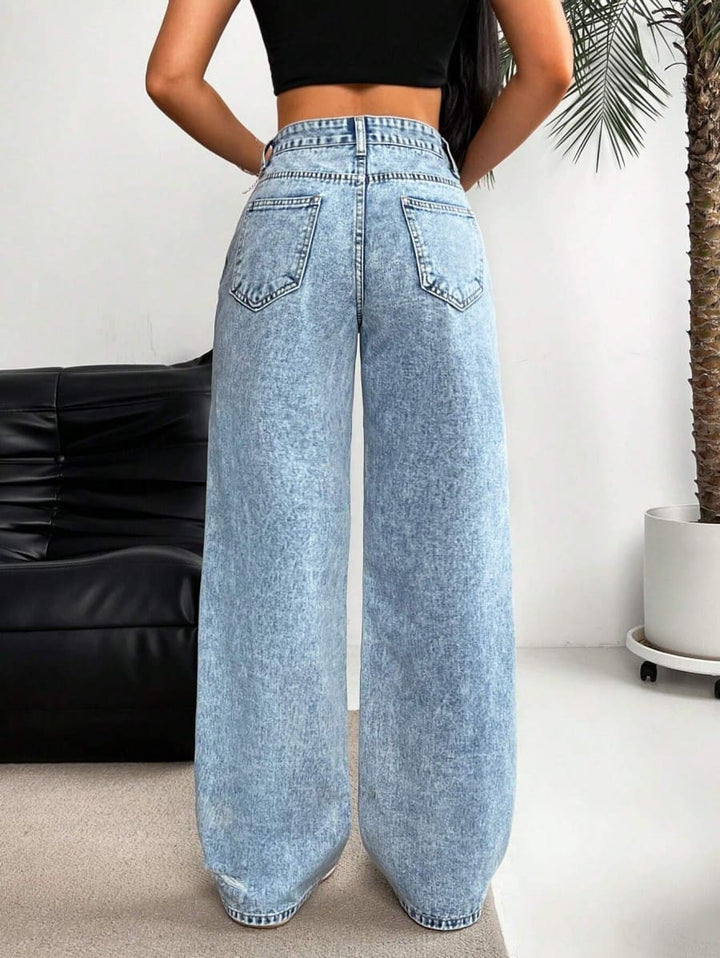 High-waisted straight-leg ripped jeans