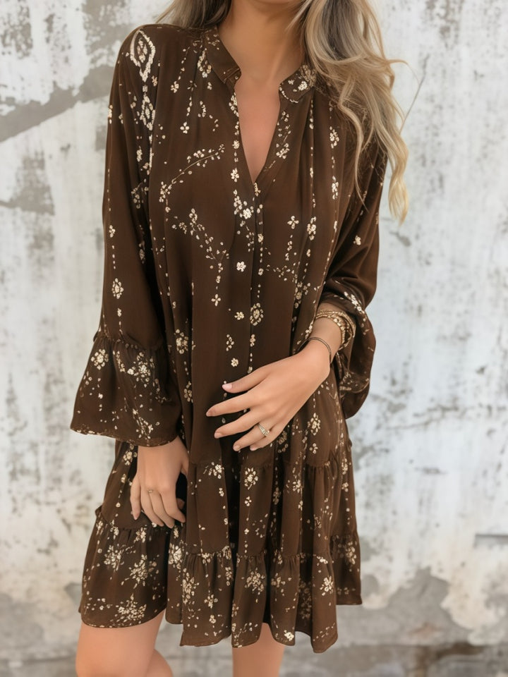 Solid color bell sleeve hollow dress