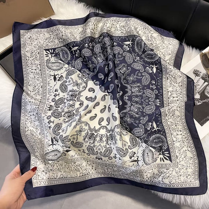 Fashion Printed Square Scarf