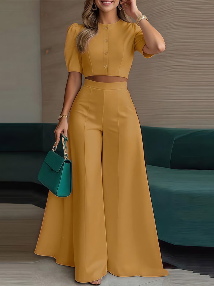 Stylish and casual two-piece set of short top and trousers