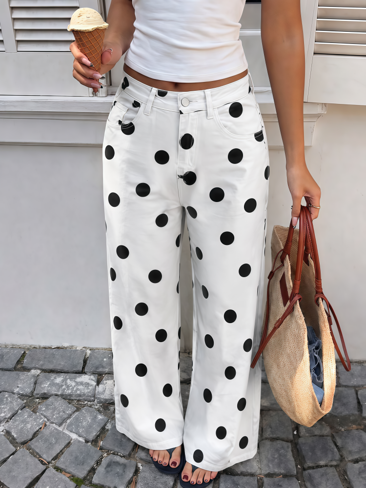 White wide-leg straight-leg jeans with large polka dots