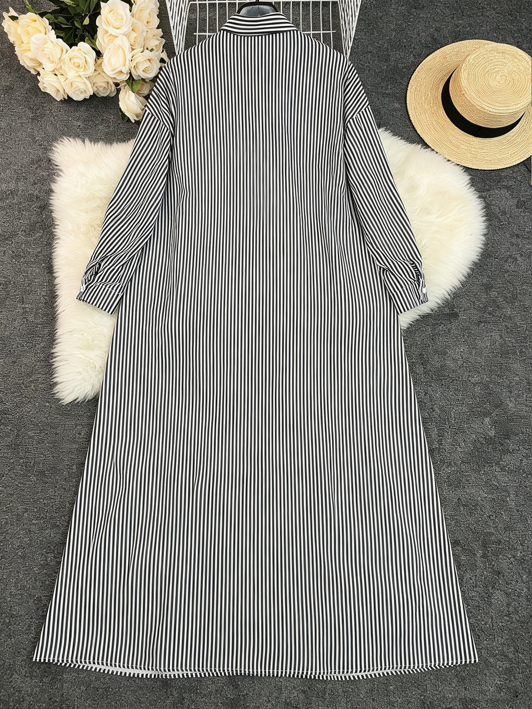 Straight-cut, collared, long-sleeved, striped, loose-fitting long dress