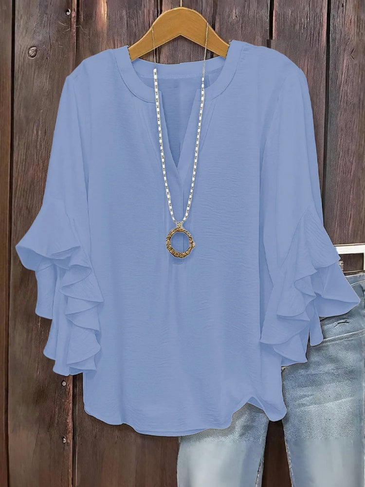 Three-quarter sleeve V-neck top