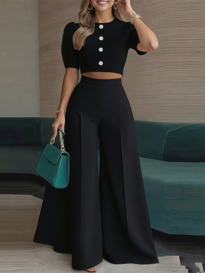 Stylish and casual two-piece set of short top and trousers