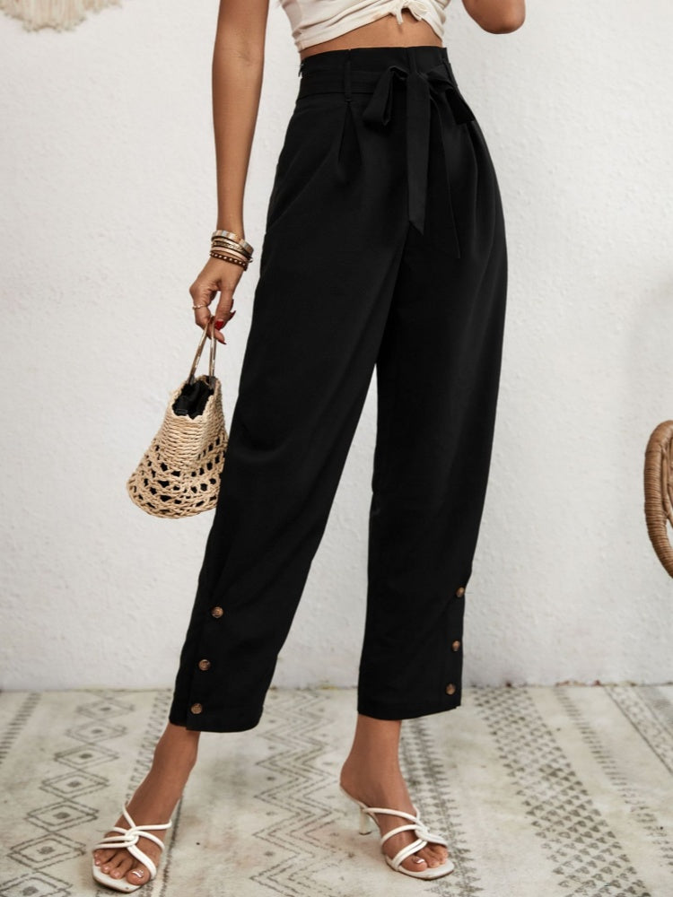 Lace-up high-waisted cropped trousers for a professional look