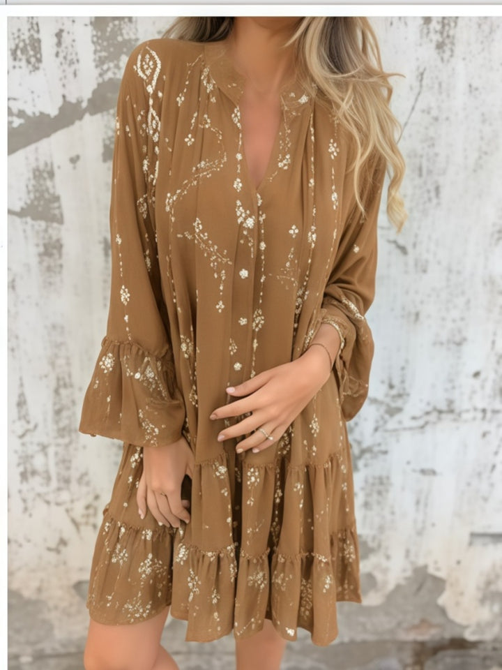 Solid color bell sleeve hollow dress