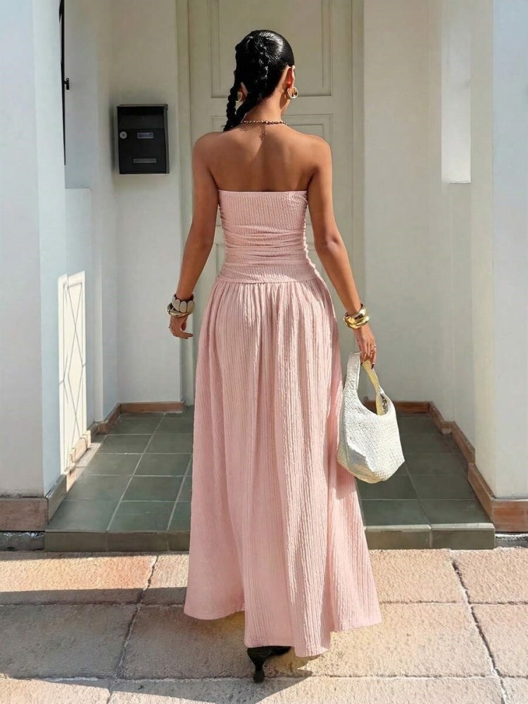 Sleeveless elegant sexy fitted strapless dress