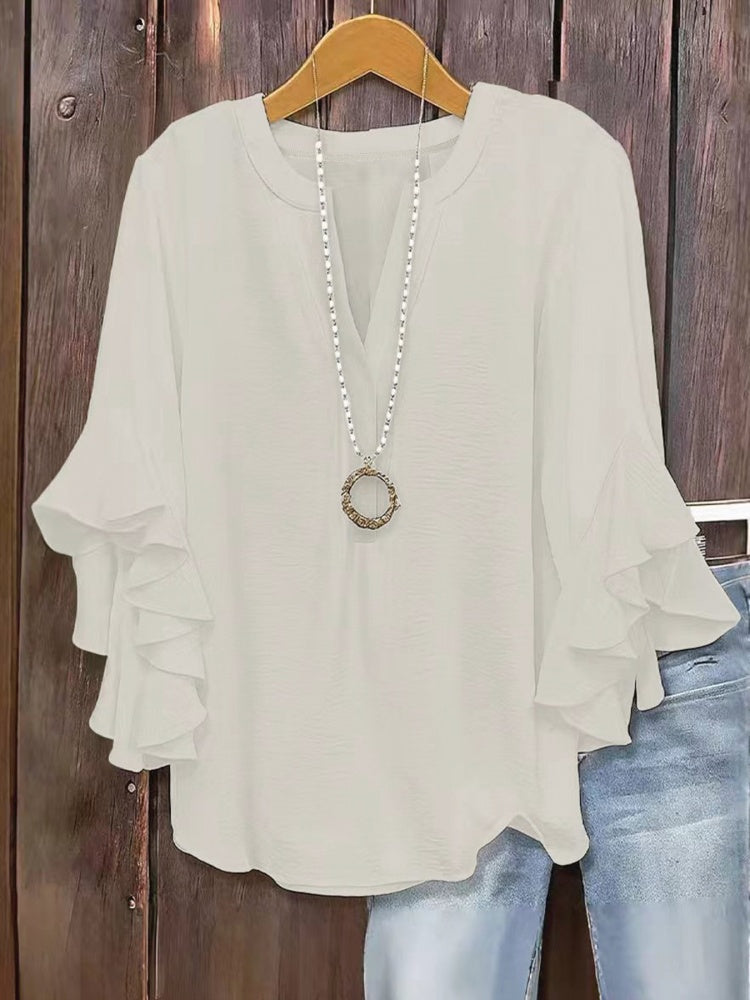 Three-quarter sleeve V-neck top