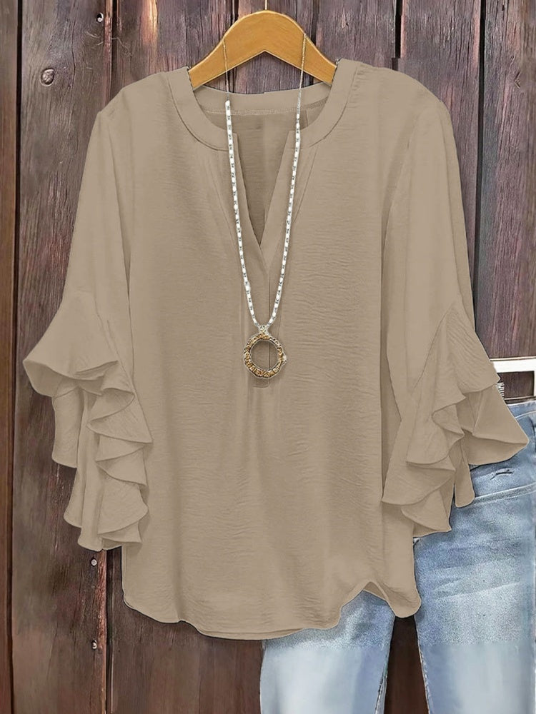 Three-quarter sleeve V-neck top