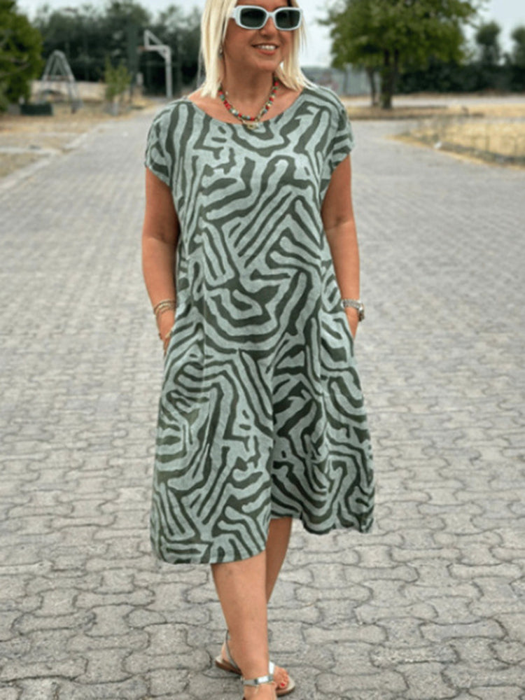 Bohemian Resort Style Round Neck Leopard Print Dress