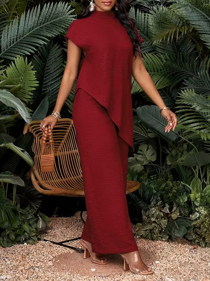 Solid-color asymmetric hem top